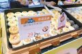 臘汁肉餡、梅菜扣肉餡……這樣的月餅?zāi)愠赃^(guò)嗎縮略圖
