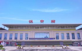 平均8分鐘一趟！ 西安至漢中之間高鐵實現(xiàn)“公交化”開行縮略圖